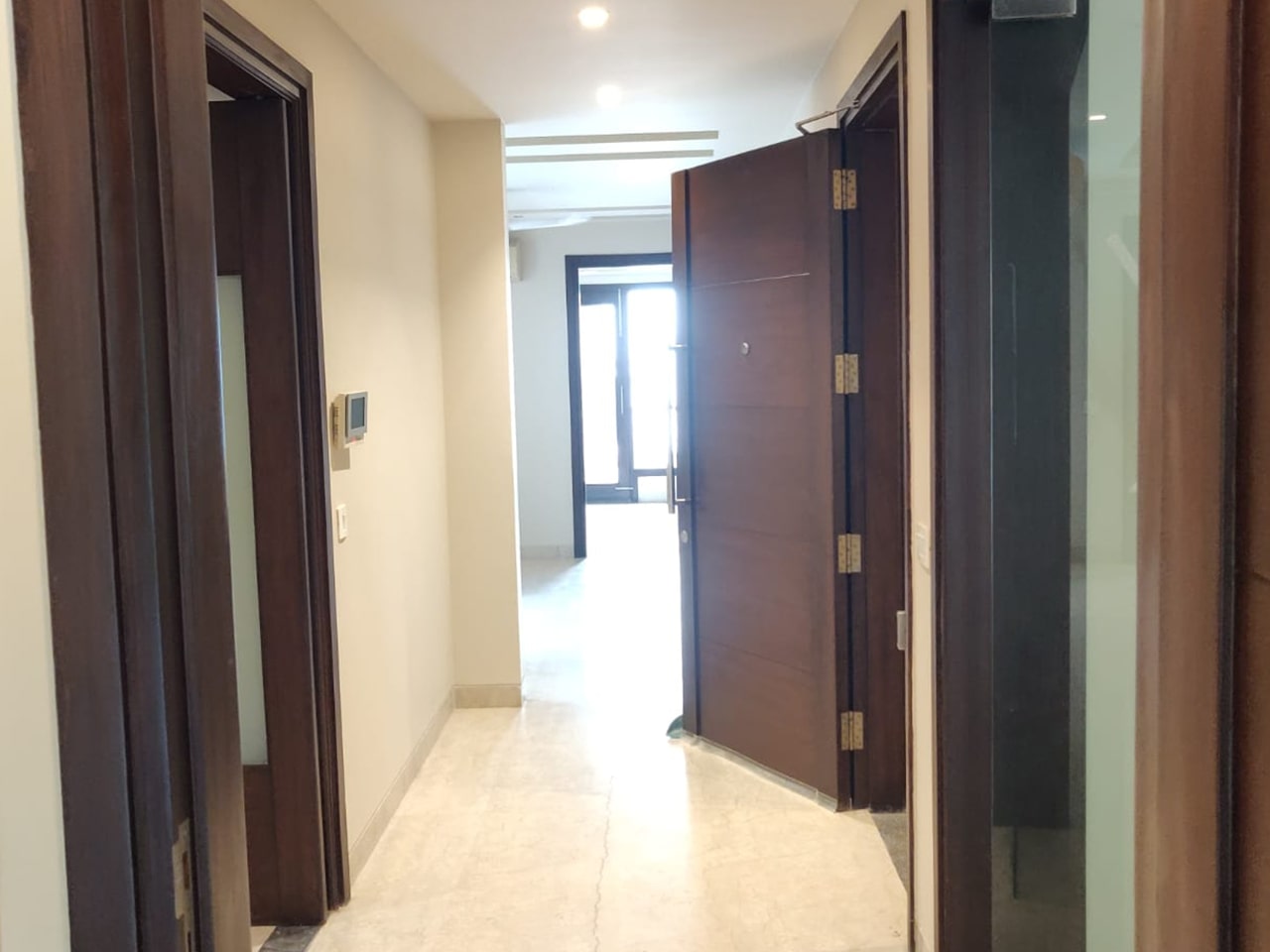 3 BHK Service Apartment in Greater Kailash