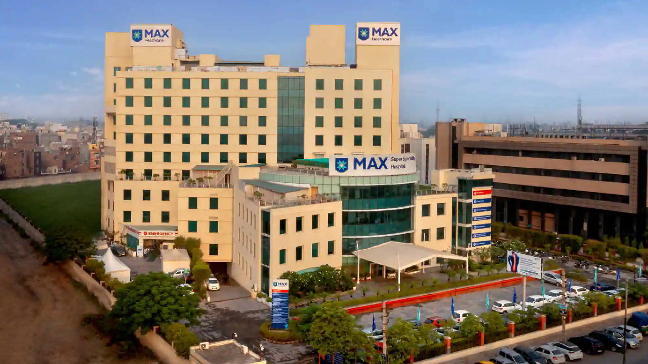 Serviced Apartment near by Max hospital Delhi India 
